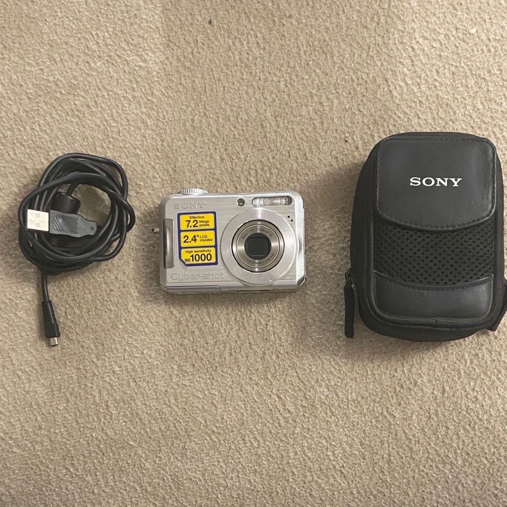 Sony Cyber-shot DSC-S700 7.2MP Digital Camera w/ Box, Charger & Case - Picture 9 of 9